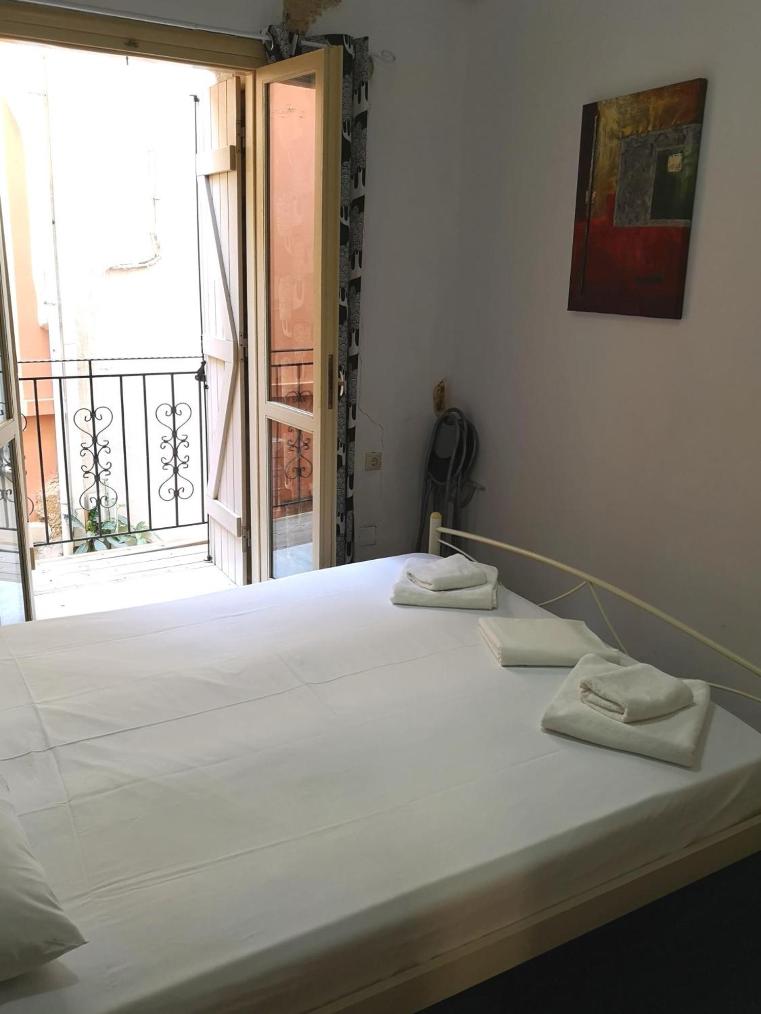 Iliotropio Art Hotel Ханя Стая снимка
